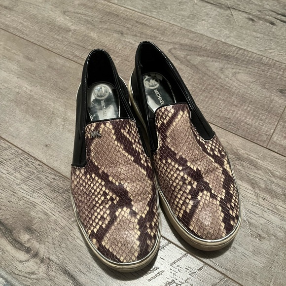 Michael Kors Slip on shoes - Picture 1 of 3